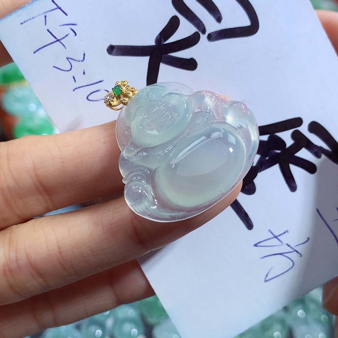 y***y颈饰未镶嵌翡翠佛公