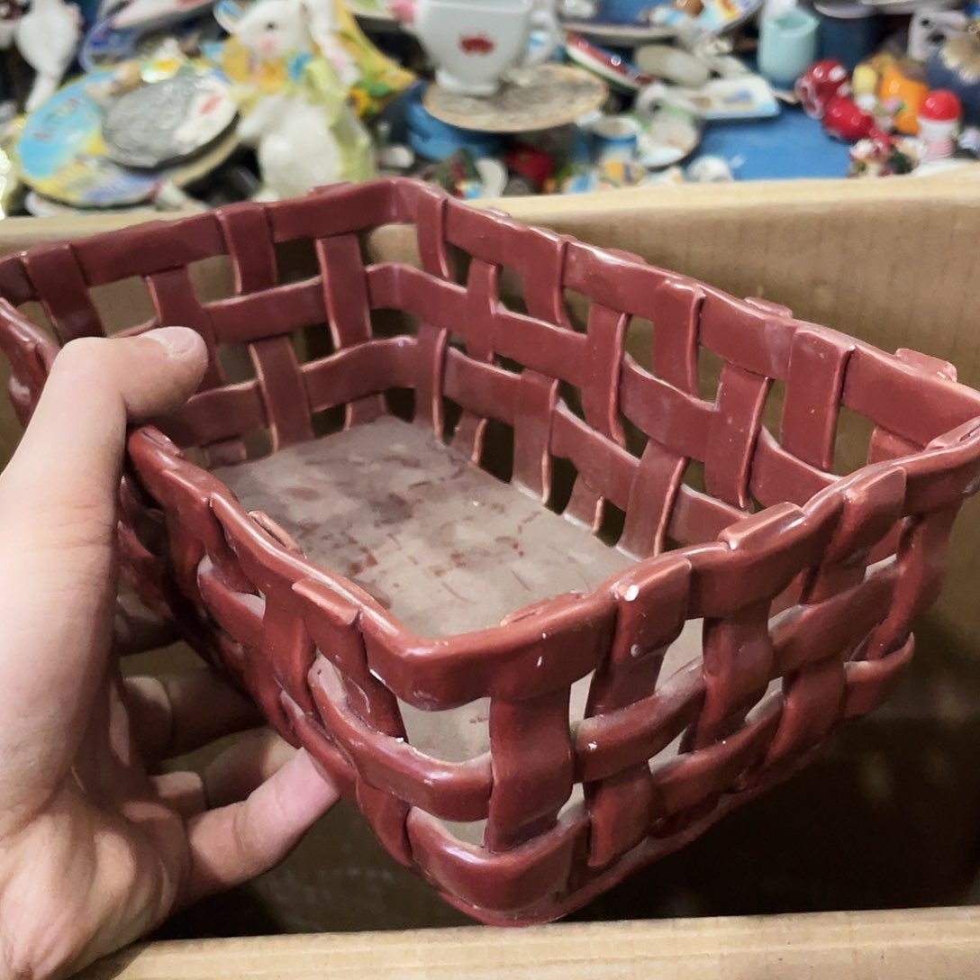 摆件   磕碰。裂。         