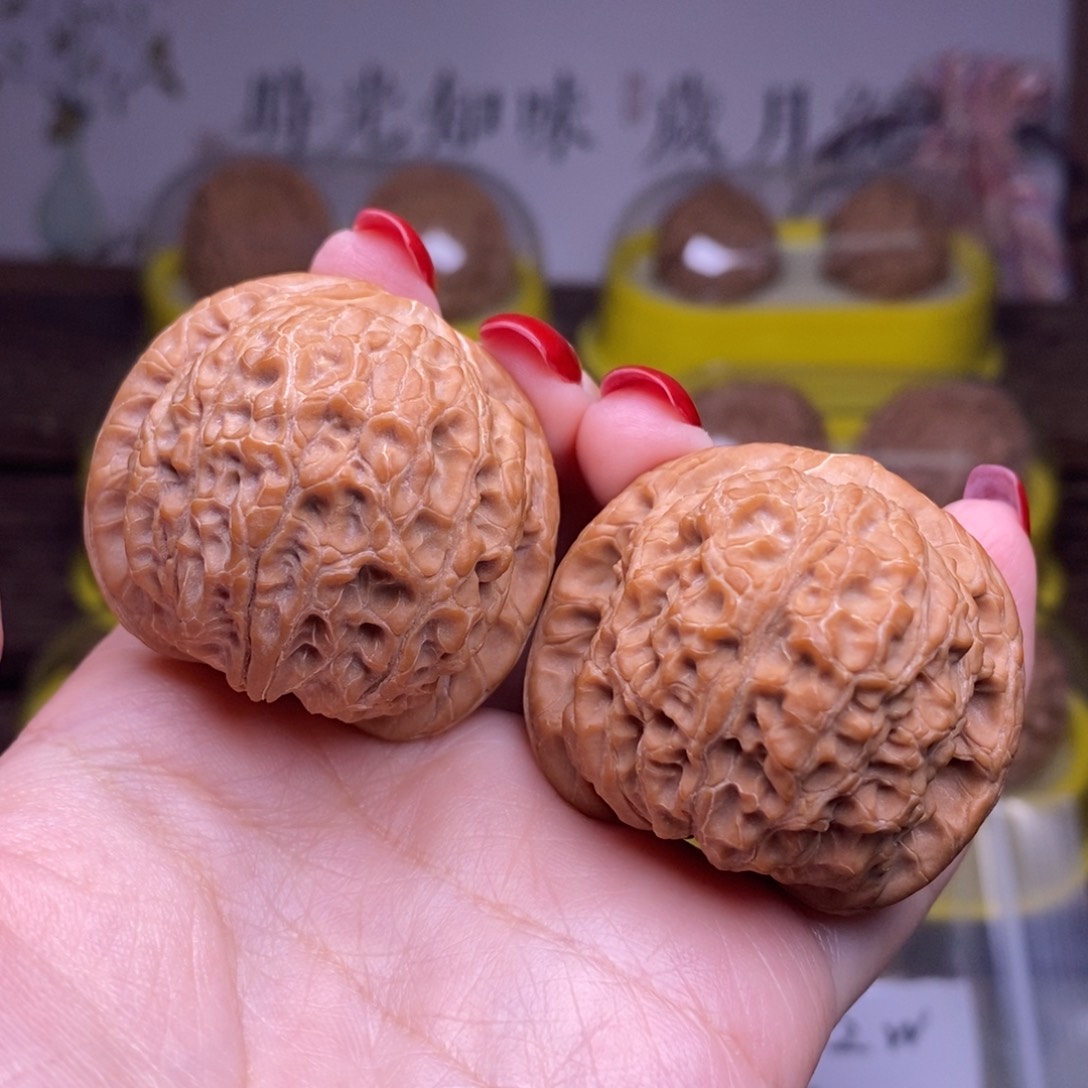 文玩核桃把件39+血麒麟01