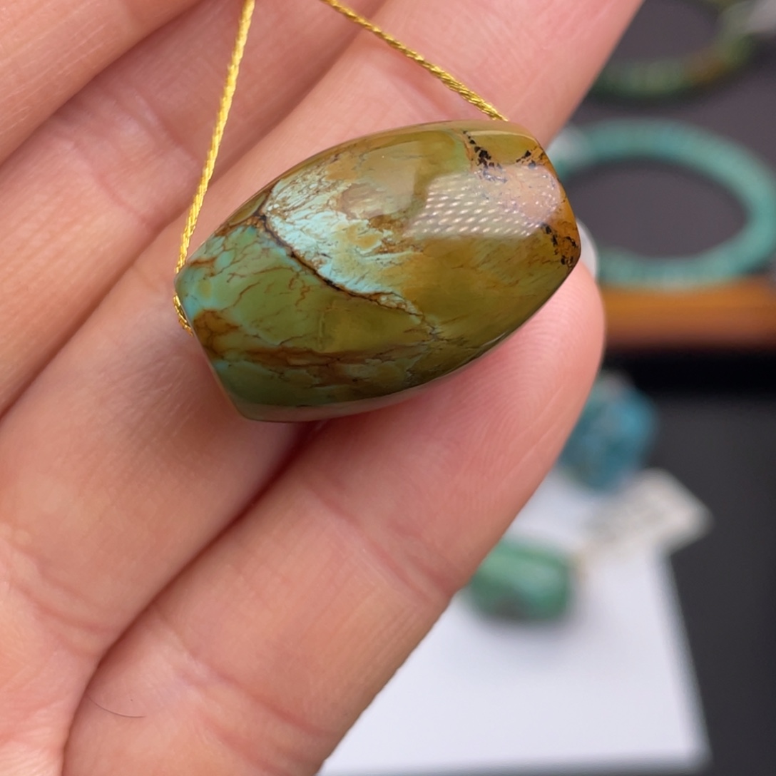 未镶嵌绿松石珠宝奇石