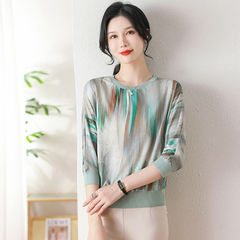 妈妈春夏装2025新款雪纺小衫中老年女洋气七分袖上衣