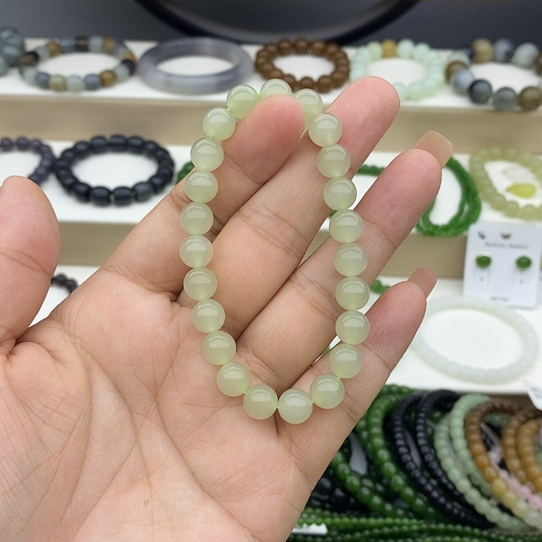 未镶嵌和田玉手链