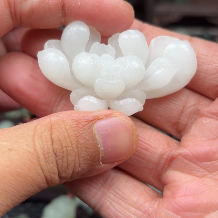 和田玉吊坠未镶嵌