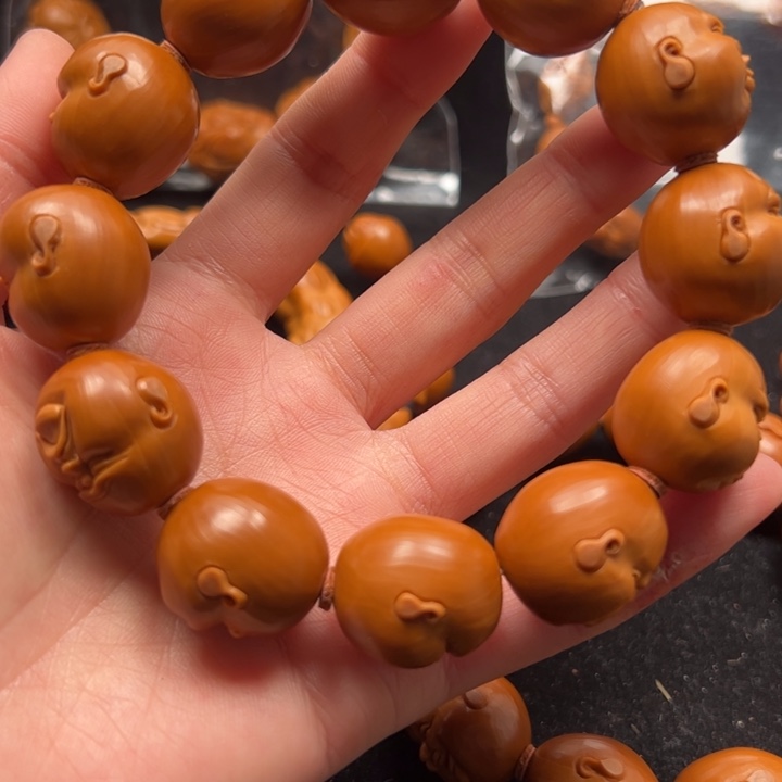 嚼***糖橄榄核吊坠20百态