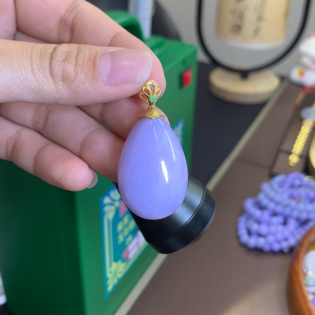 翡翠颈饰18K金镶嵌翡翠