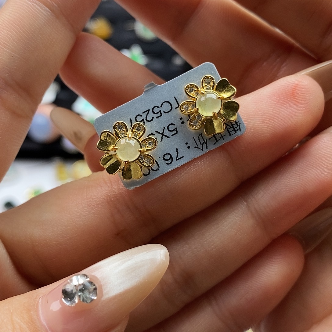 翡翠未镶嵌戒指翡翠