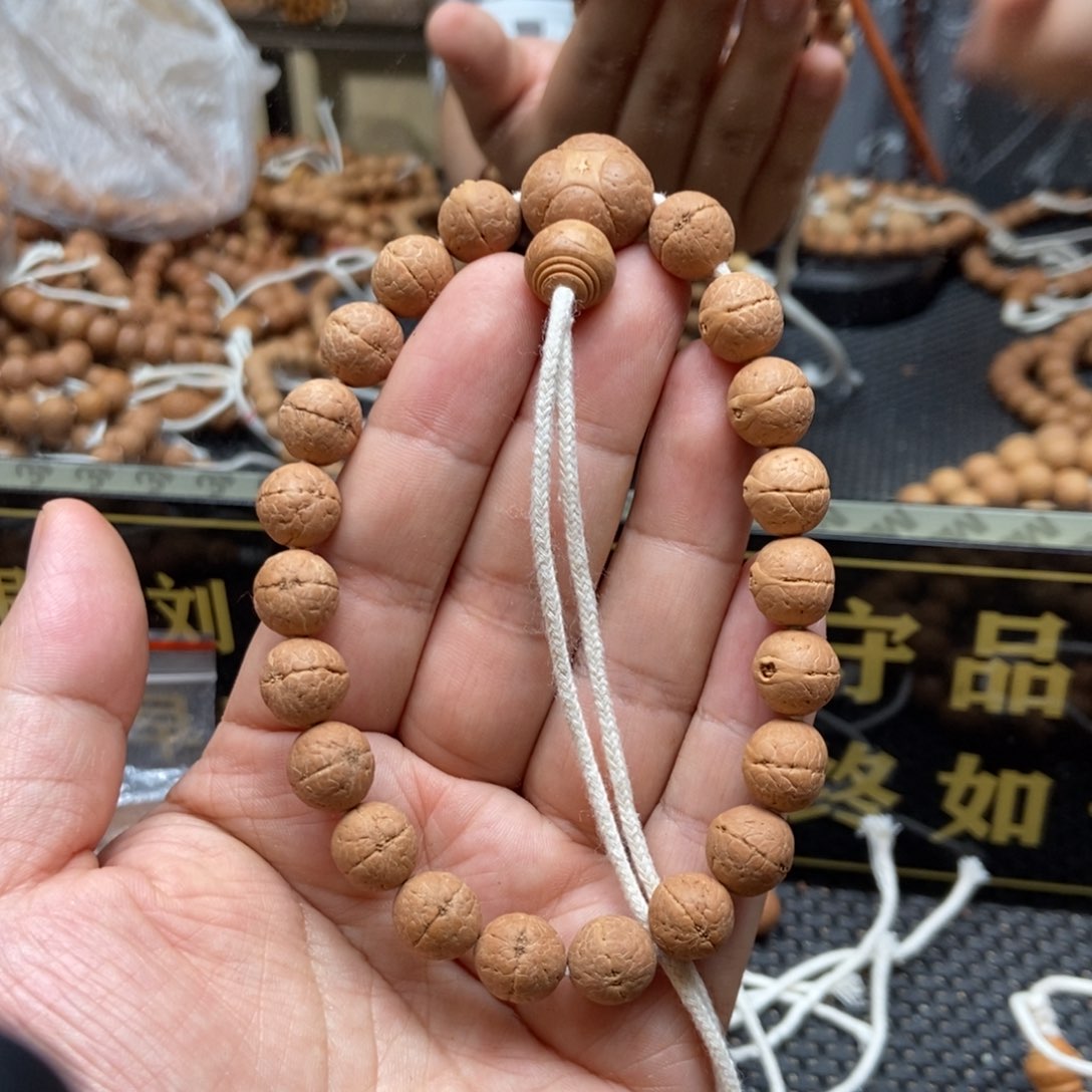 凤眼菩提吊坠10.5实心开眼手串