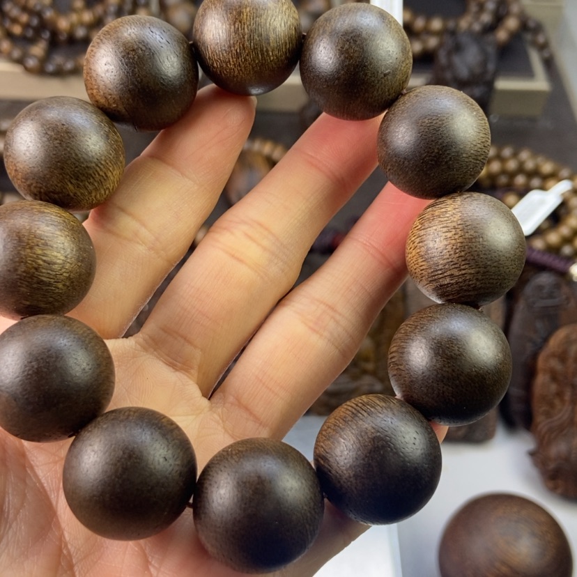 【闪购商品】沉香手串大*霸越南芽庄白奇楠