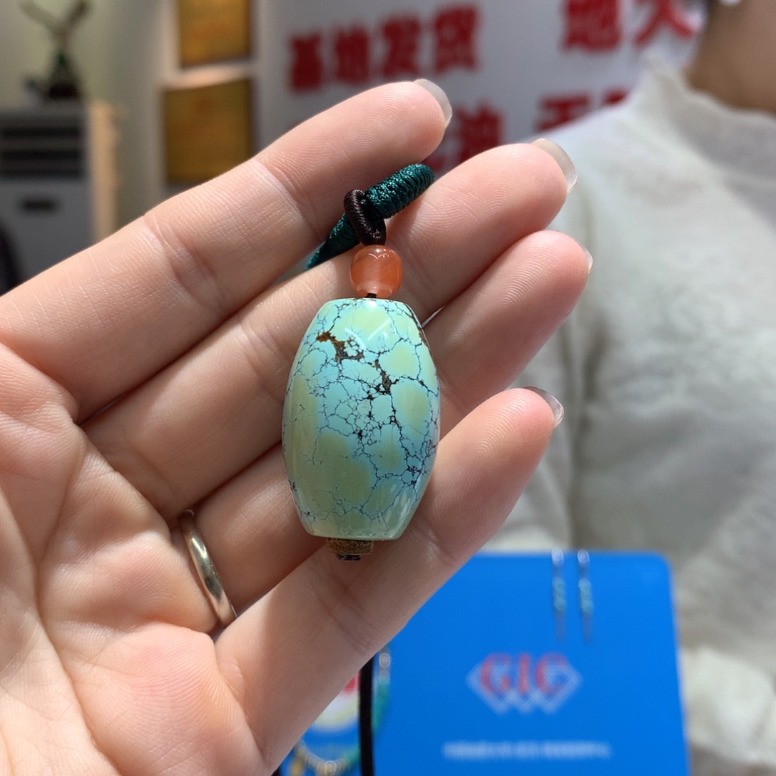 绿松石配饰未镶嵌