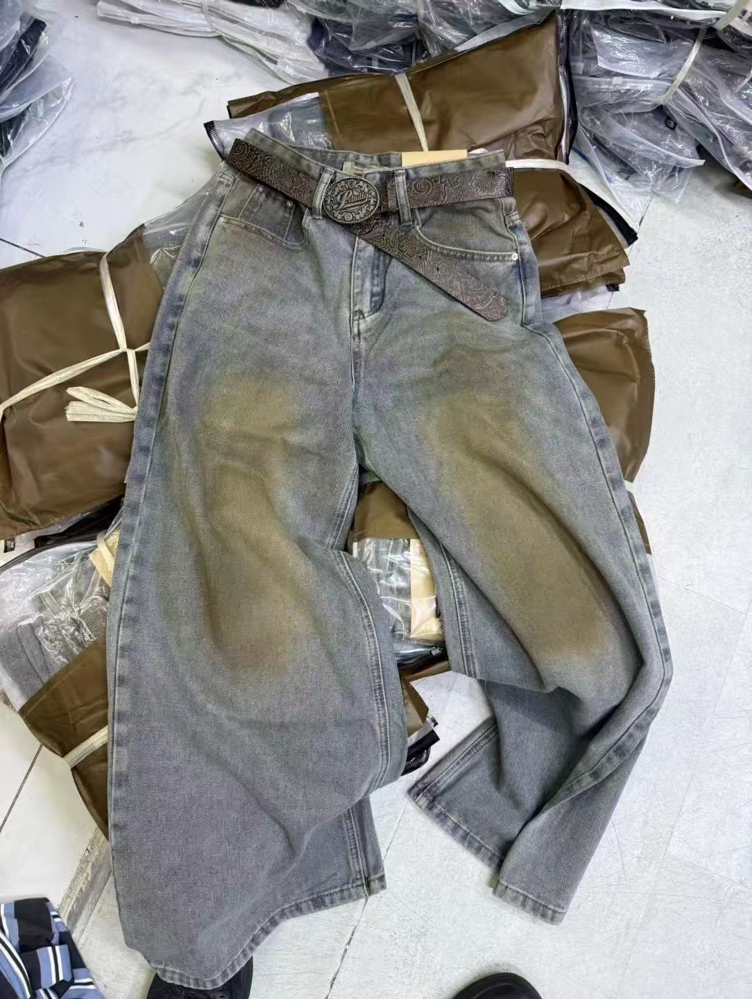 女装水洗长裤潮流牛仔裤韩版简约通勤休闲高腰日式50099