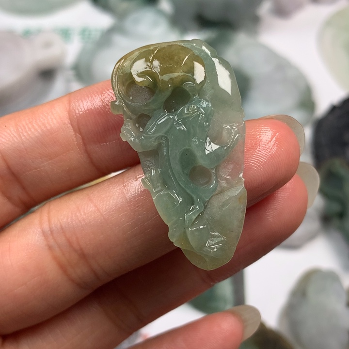 定制翡翠未镶嵌翡翠