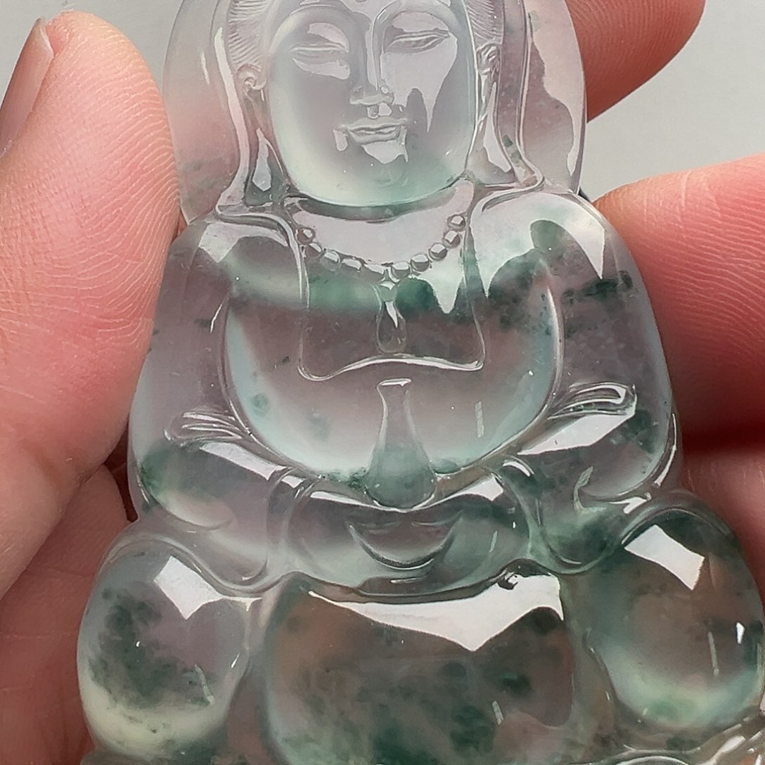 翡翠颈饰未镶嵌高冰飘蓝花观音