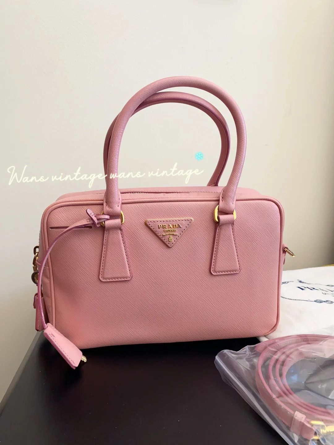 99新 Prada/普拉达 Prada plume小号樱花粉/99新/优选