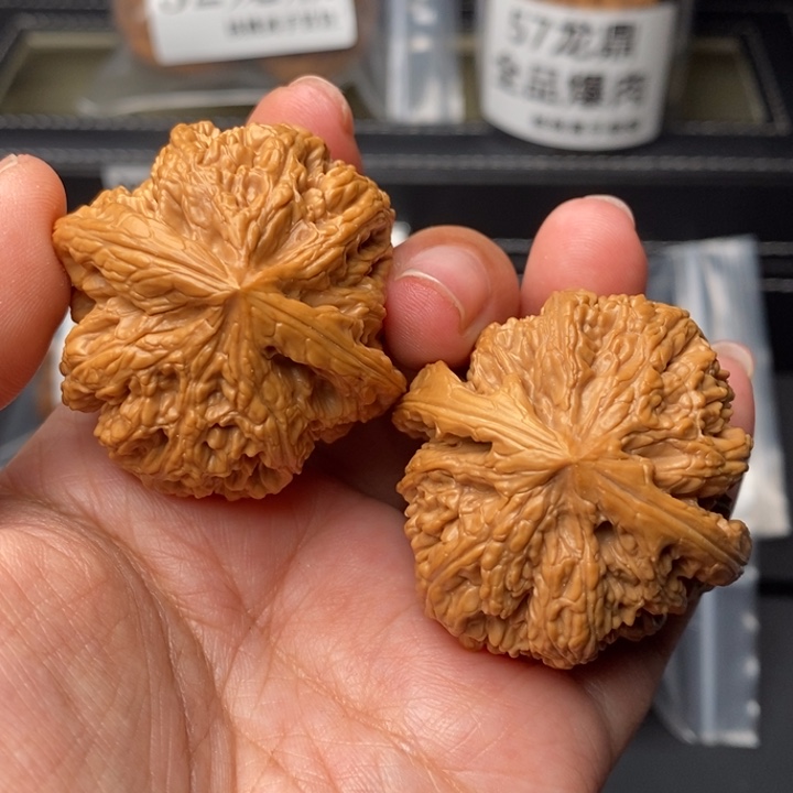 文玩核桃把件42粗筋
