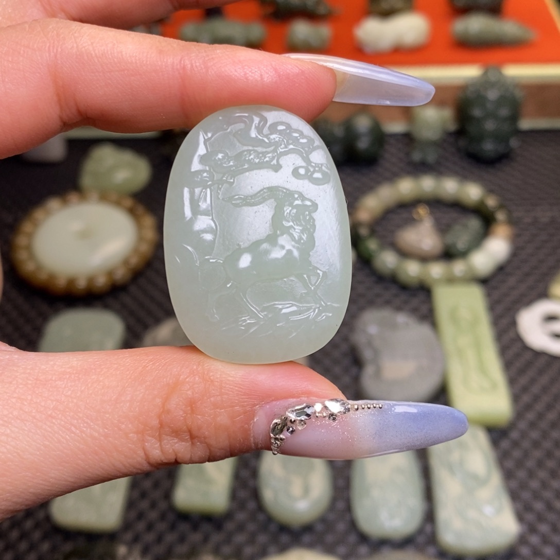 和田玉颈饰未镶嵌