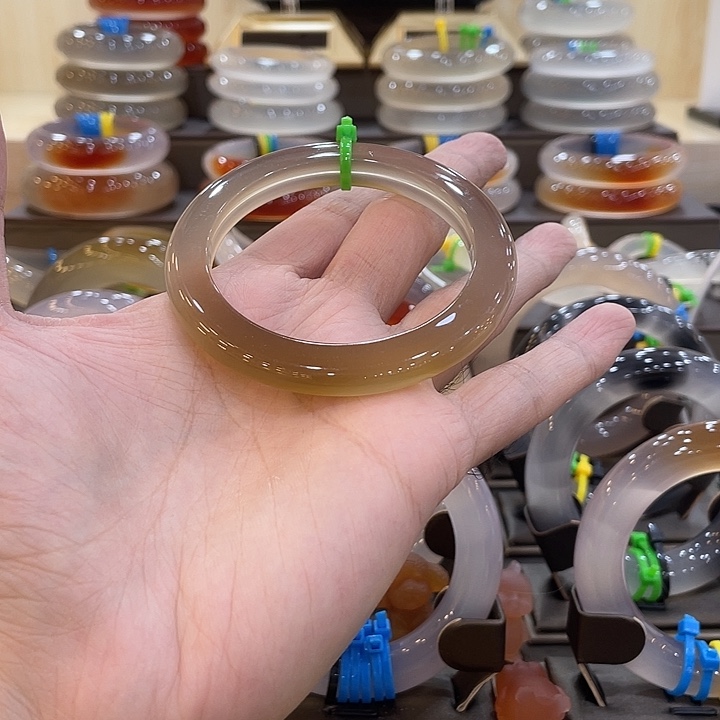 玛瑙/玉髓未镶嵌手镯3