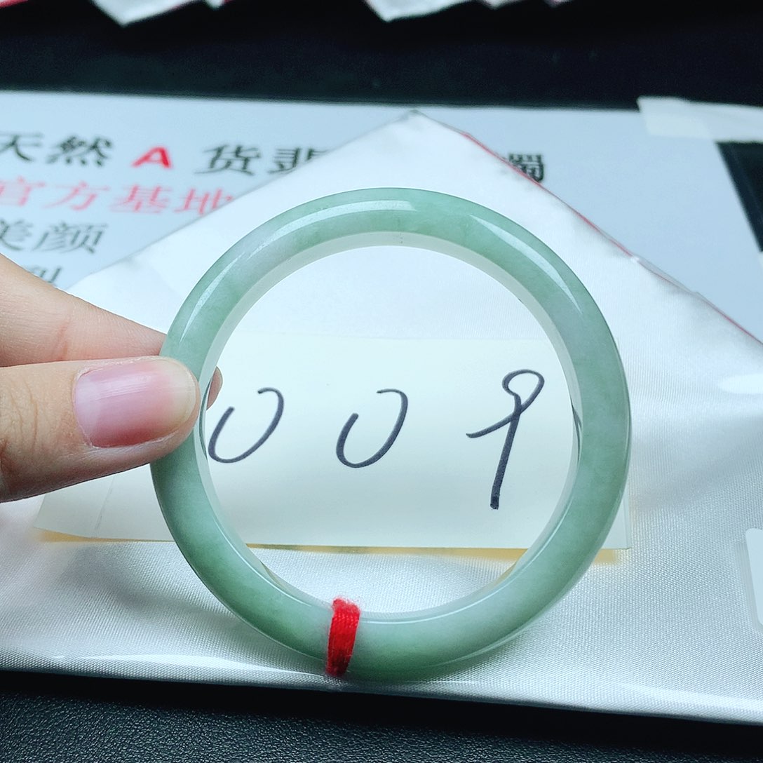 翡翠手镯未镶嵌圈54