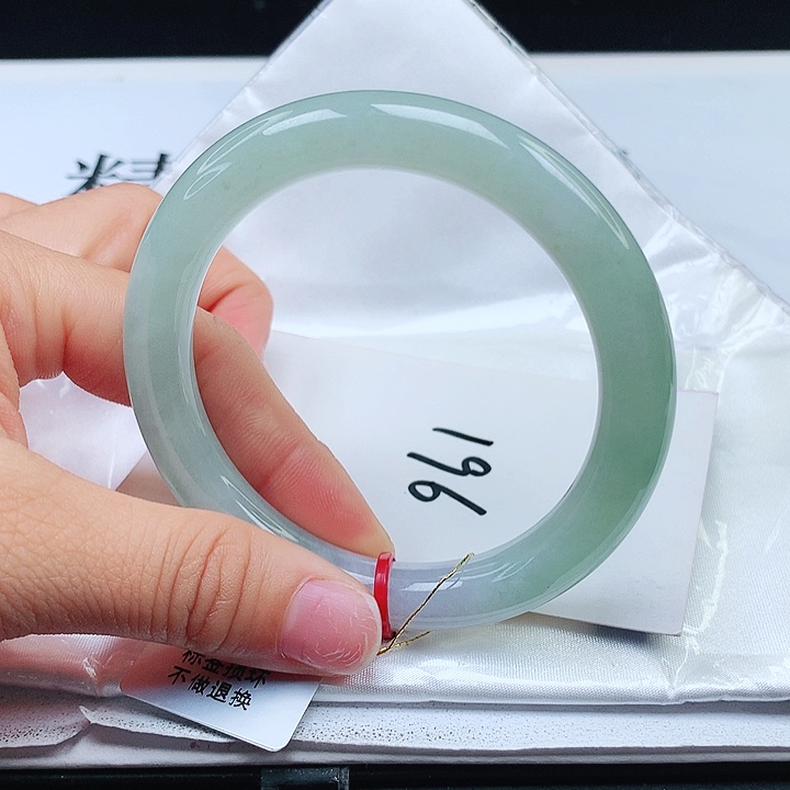 翡翠手镯（圆镯）未镶嵌55+圆条