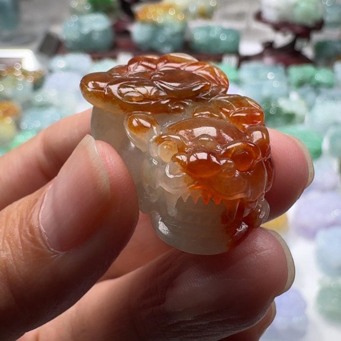 翡翠未镶嵌挂件貔貅
