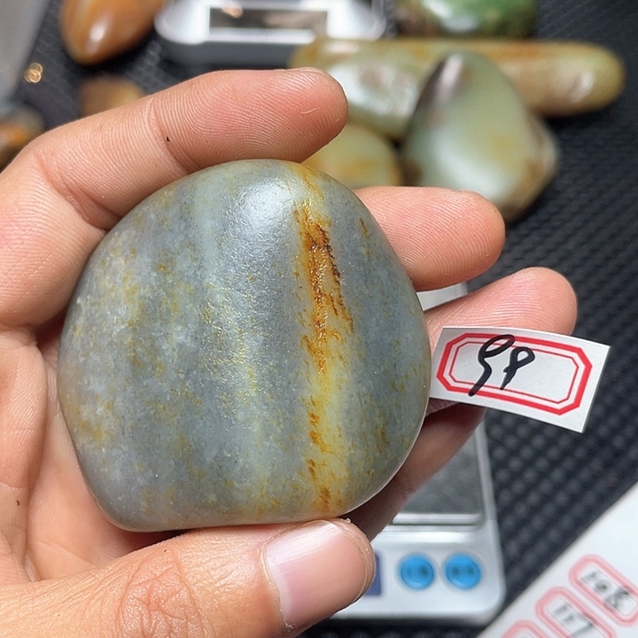 未镶嵌和田玉挂件99