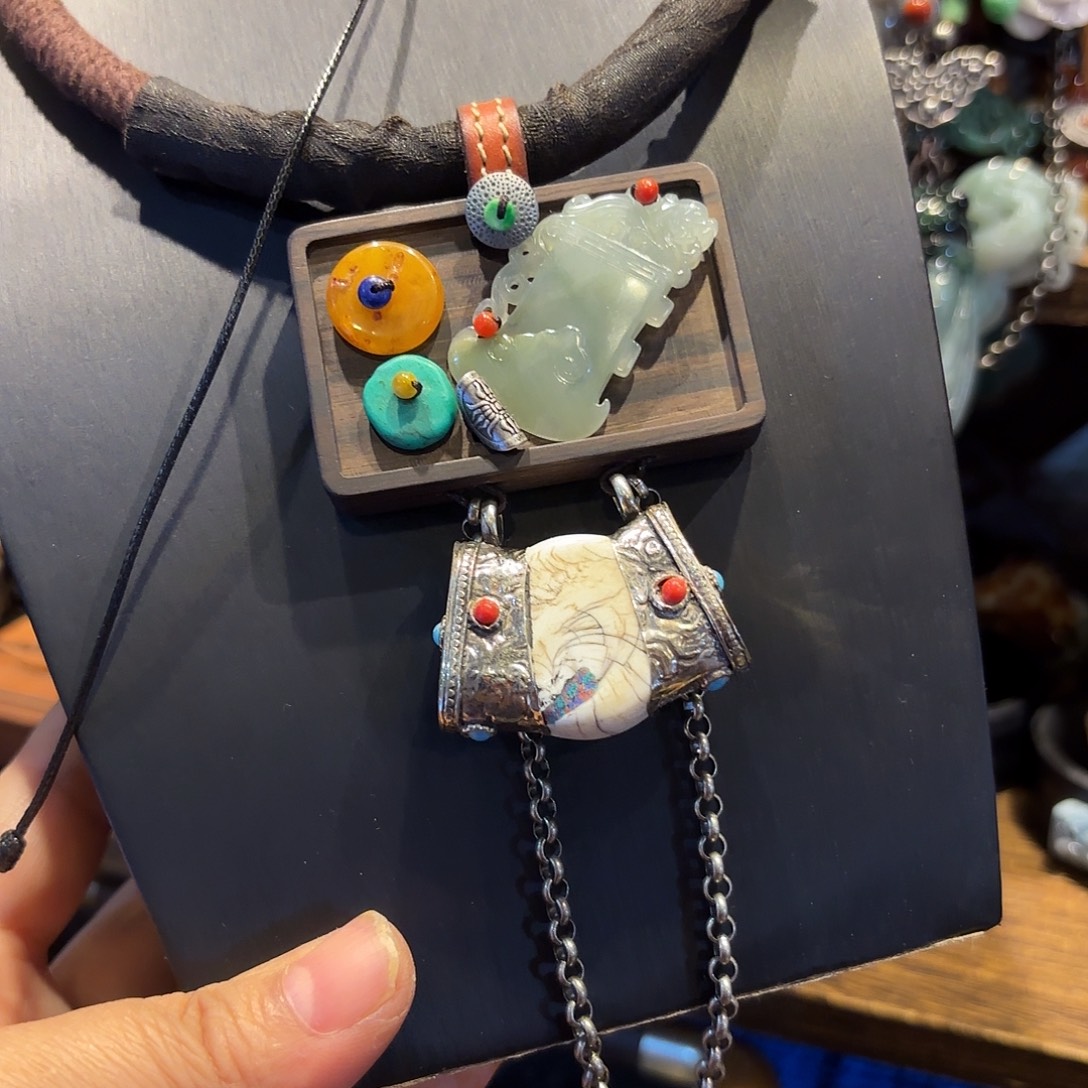 翡翠未镶嵌颈饰原创