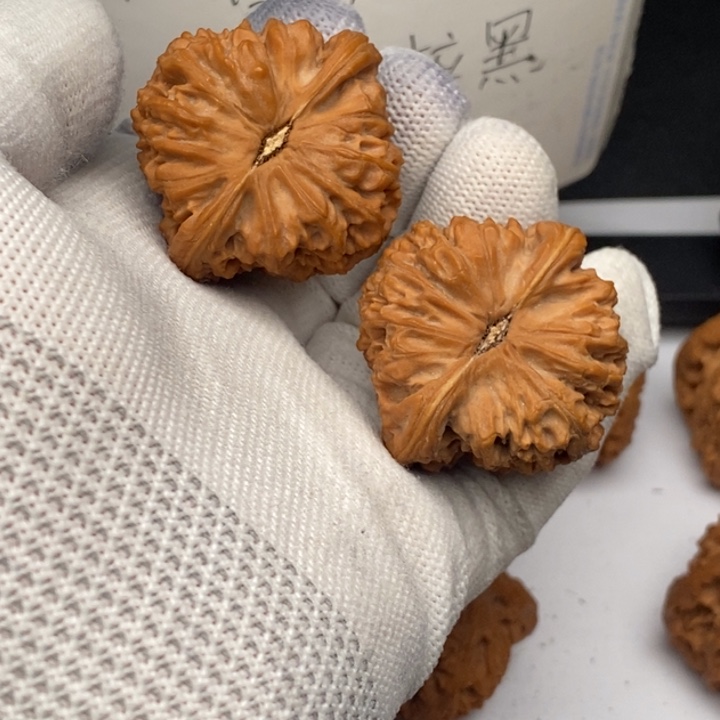 小***王把件文玩核桃南疆石42