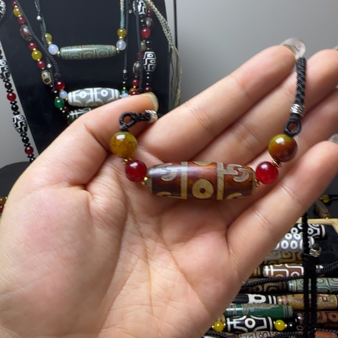 玛瑙/玉髓合金颈饰