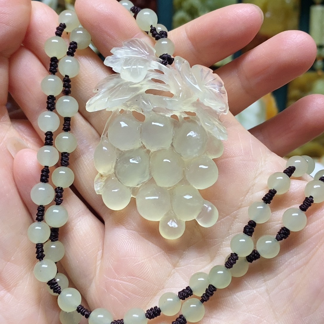 岫玉未镶嵌吊坠(赠链)