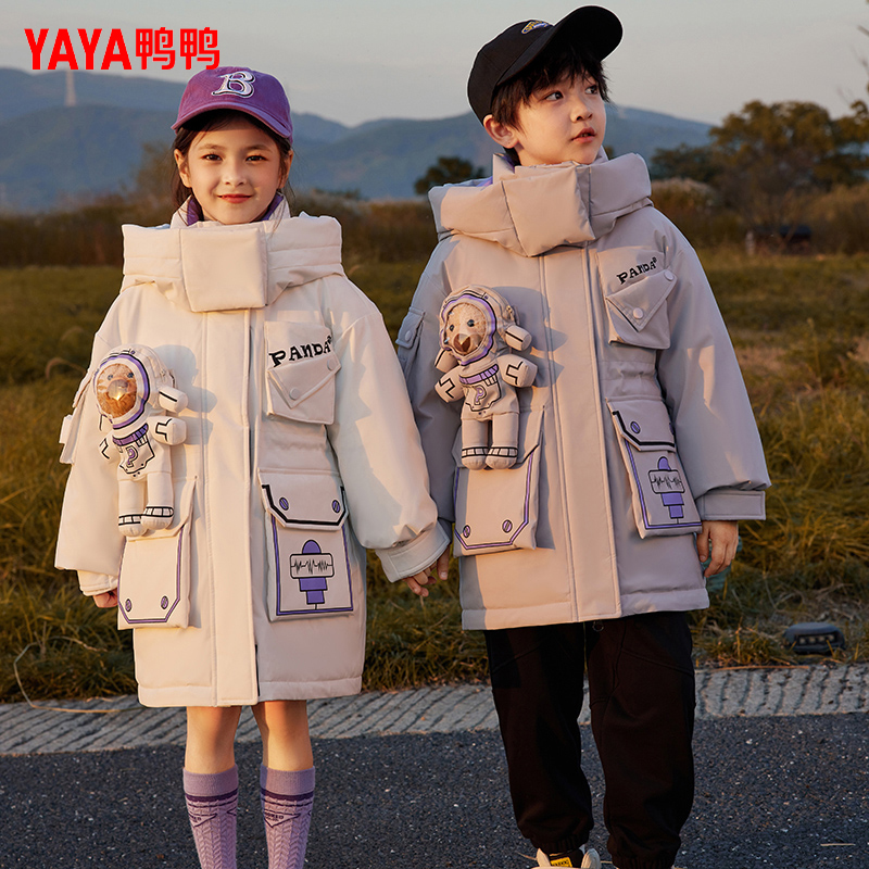 YAYA/鸭鸭儿童羽绒服中长款工装宇航员小熊加厚冬季中大童装外套