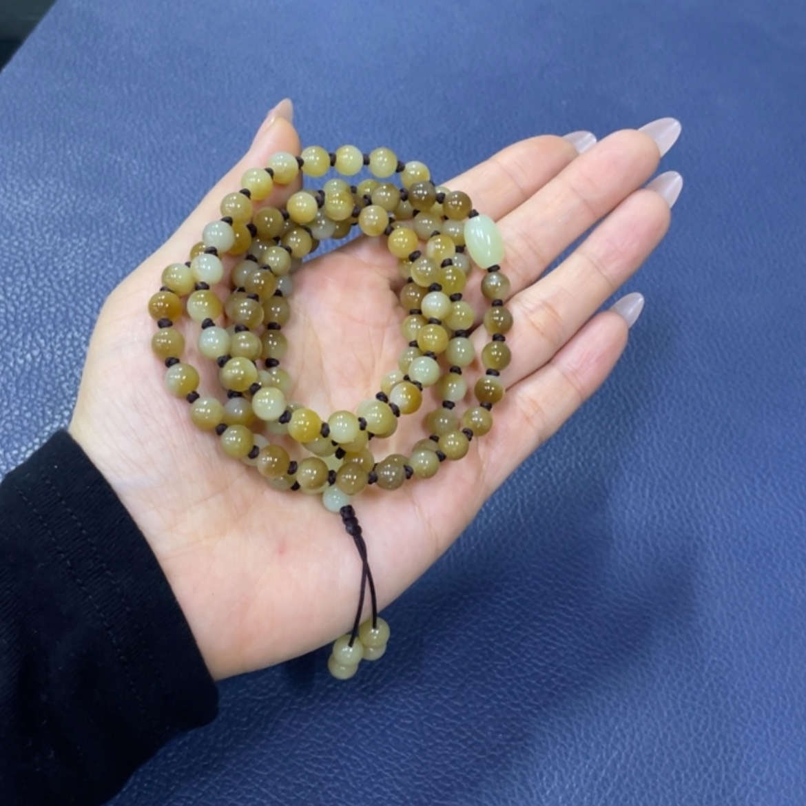 【闪购商品】颈饰未镶嵌岫岩老玉（透闪石质玉）布*芬