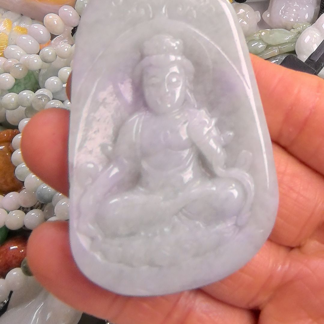 翡翠颈饰未镶嵌吊坠