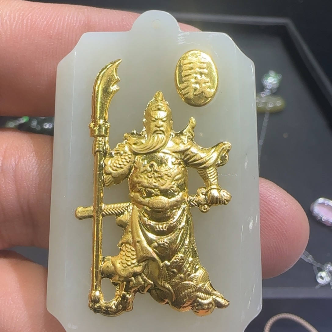 和田玉（糖玉）未镶嵌颈饰