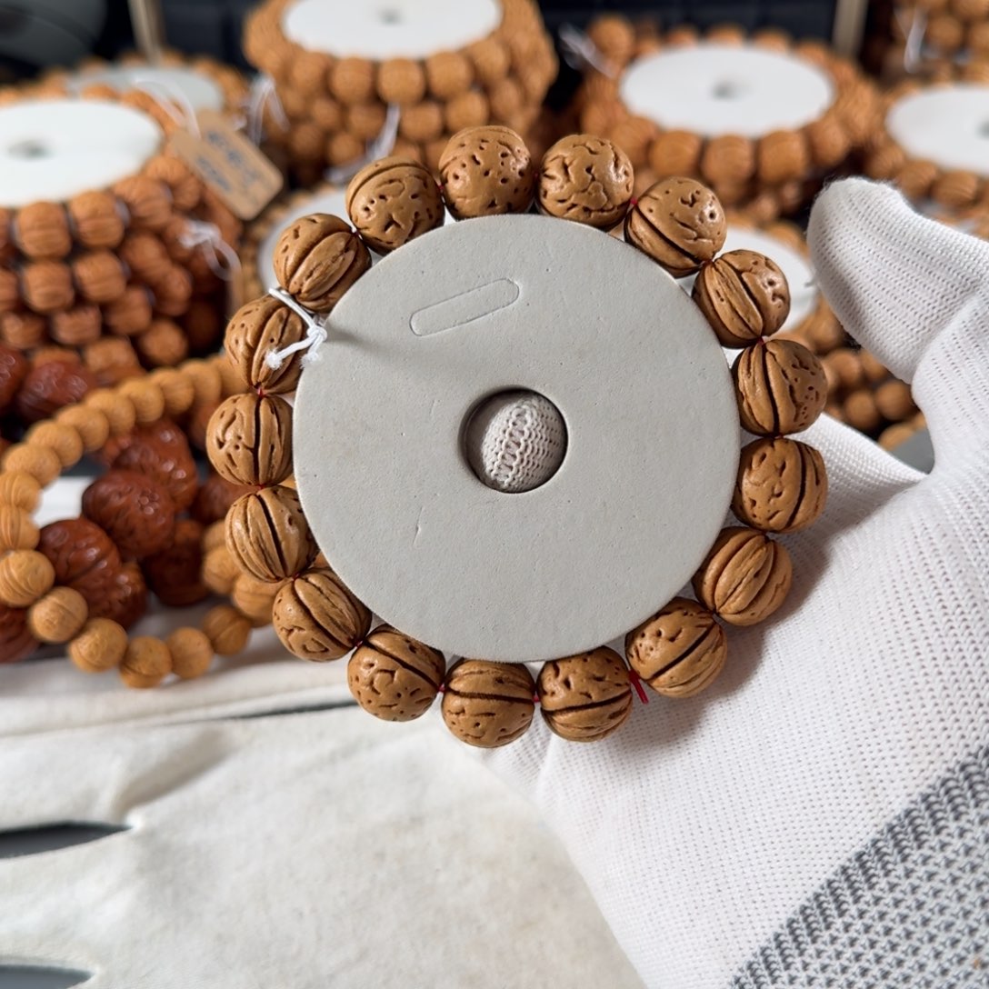 老***卜桃核手串16龙三磐石桃核手串