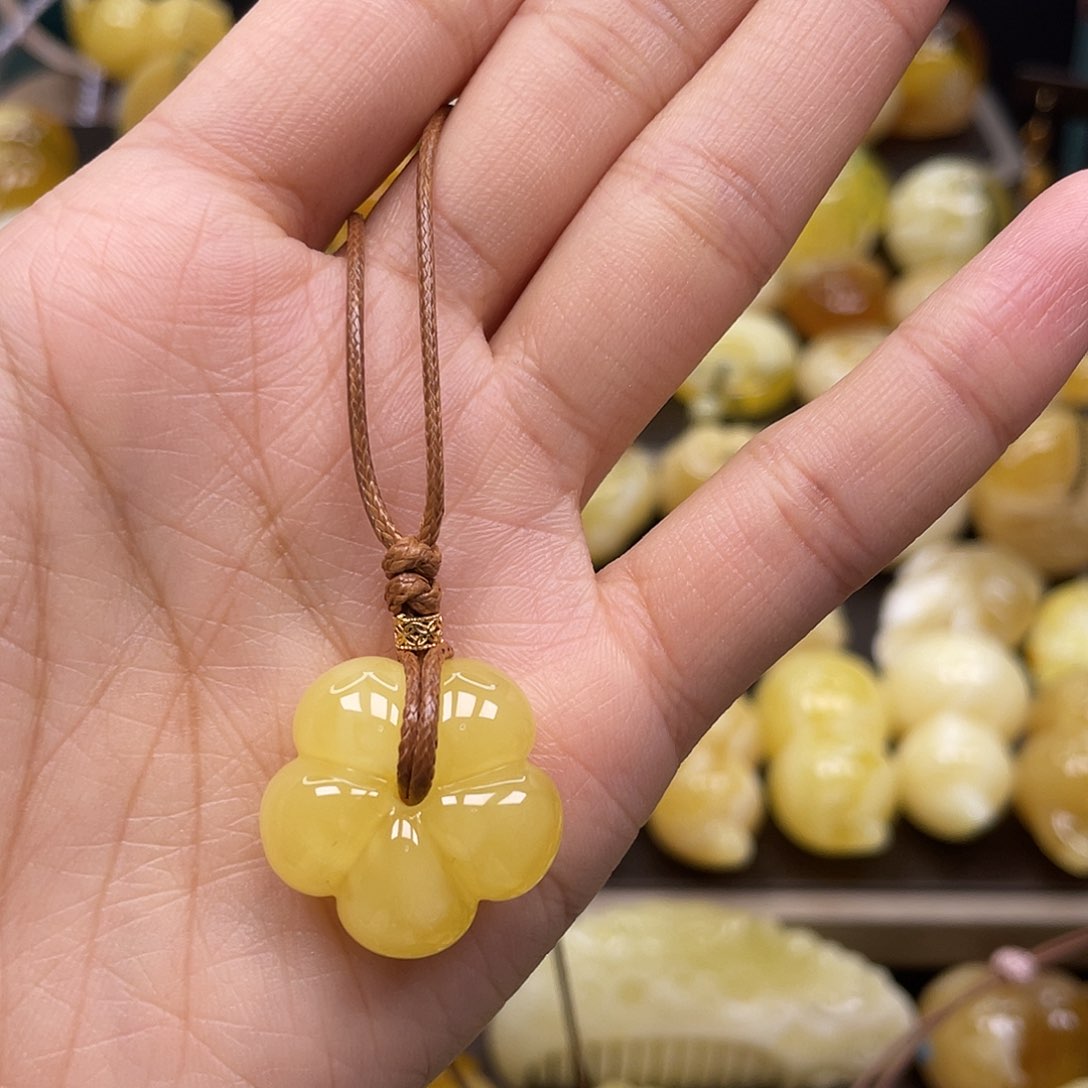 蜜蜡裸石未镶嵌蜜蜡