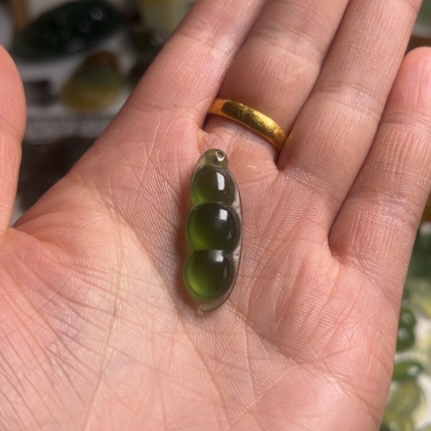 蛇纹石玉合金颈饰