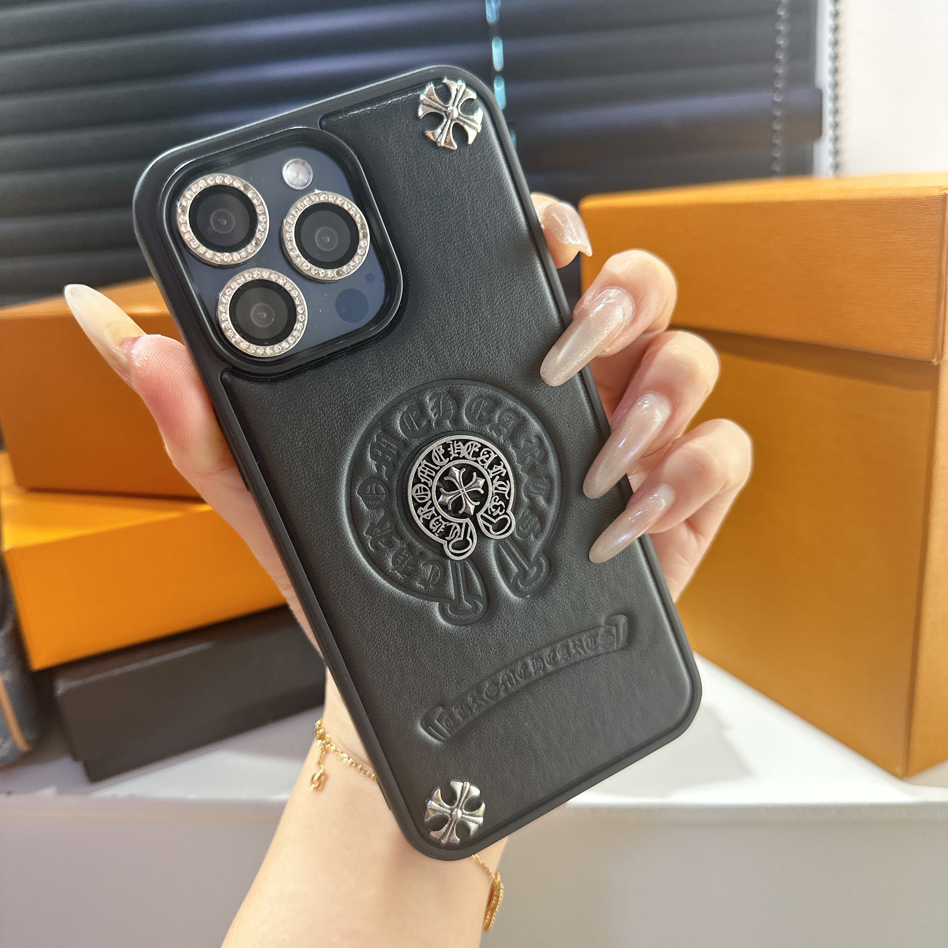 克罗心羊皮全包单壳苹果手机壳16promax适用14新款15防摔12全包13