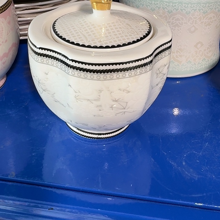 千***寻瓷小罐子一个12.5米喜欢的拍