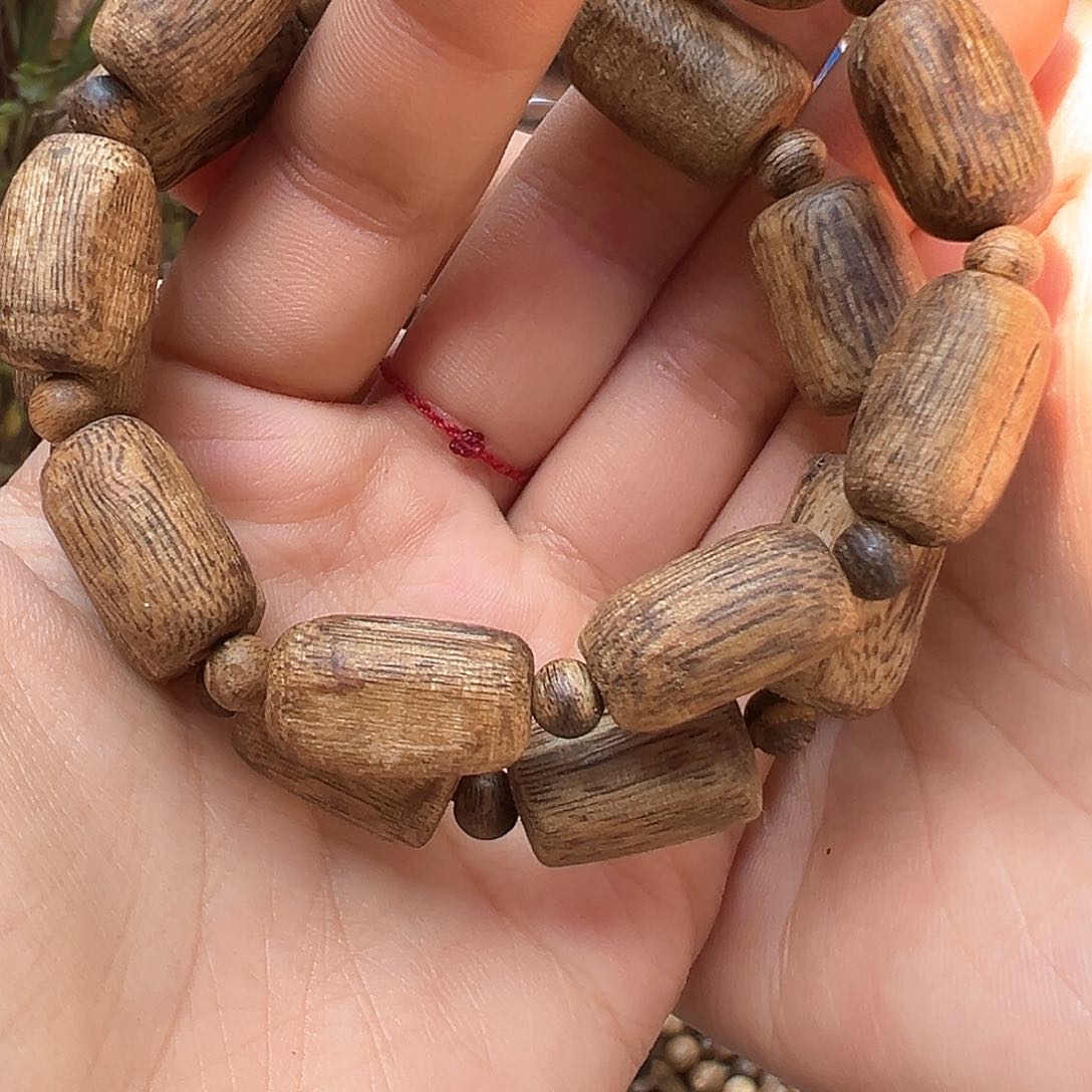 沉香沉香枕海南乌身老白奇8克➕多样性发货一条