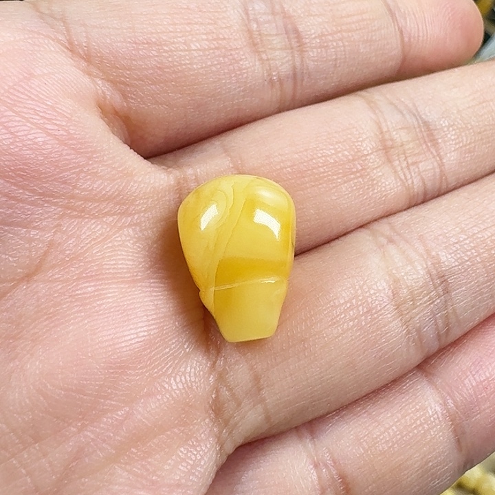 蜜蜡珠宝奇石未镶嵌