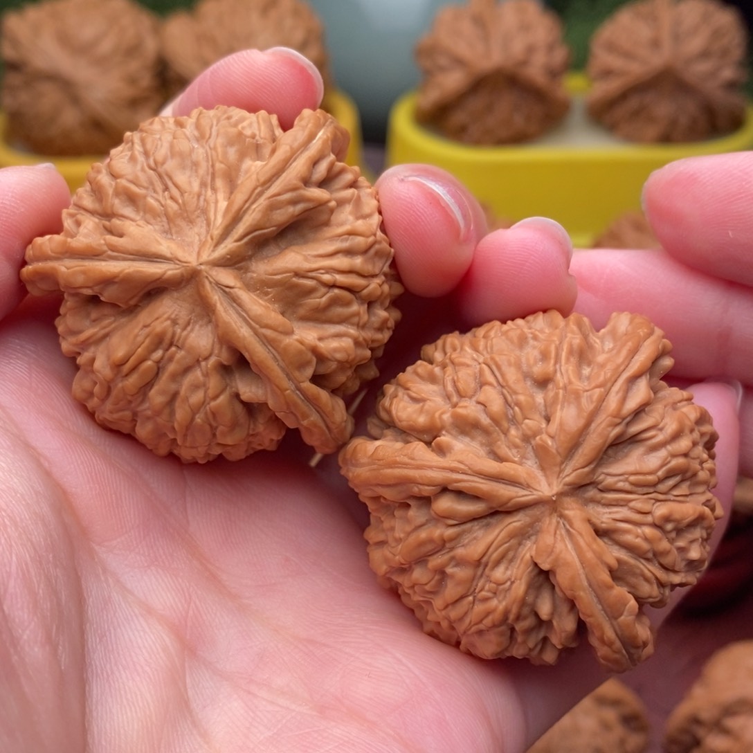 文玩核桃把件白奔43