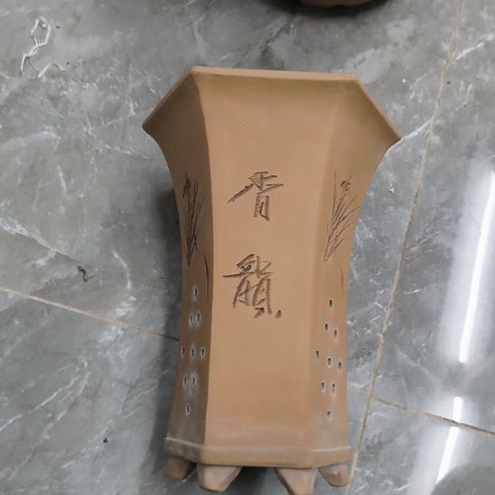 吴***鸿紫砂花盆包邮一个