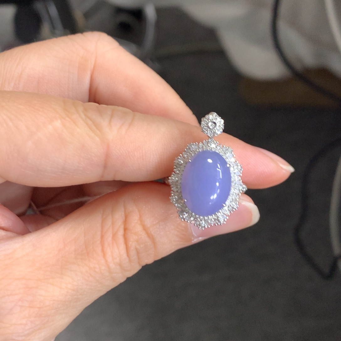 翡翠戒指18K金镶嵌翡翠