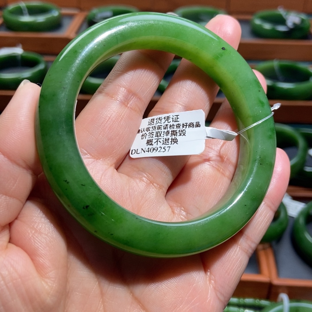 和田玉（碧玉）未镶嵌手镯阳绿5657