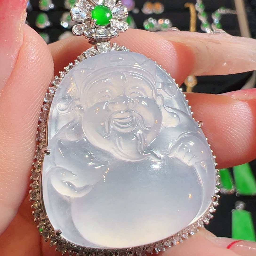 颈饰18K金镶嵌翡翠