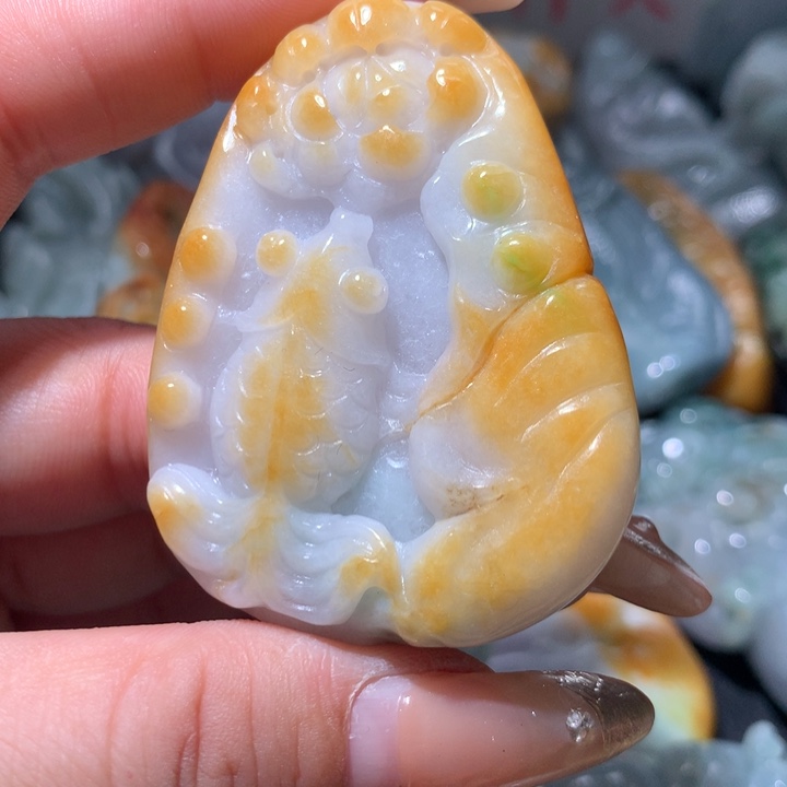 翡翠未镶嵌颈饰保真天然A货翡翠