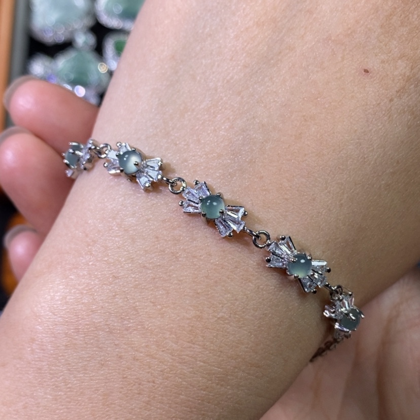 【闪购商品】翡翠颈饰未镶嵌天然