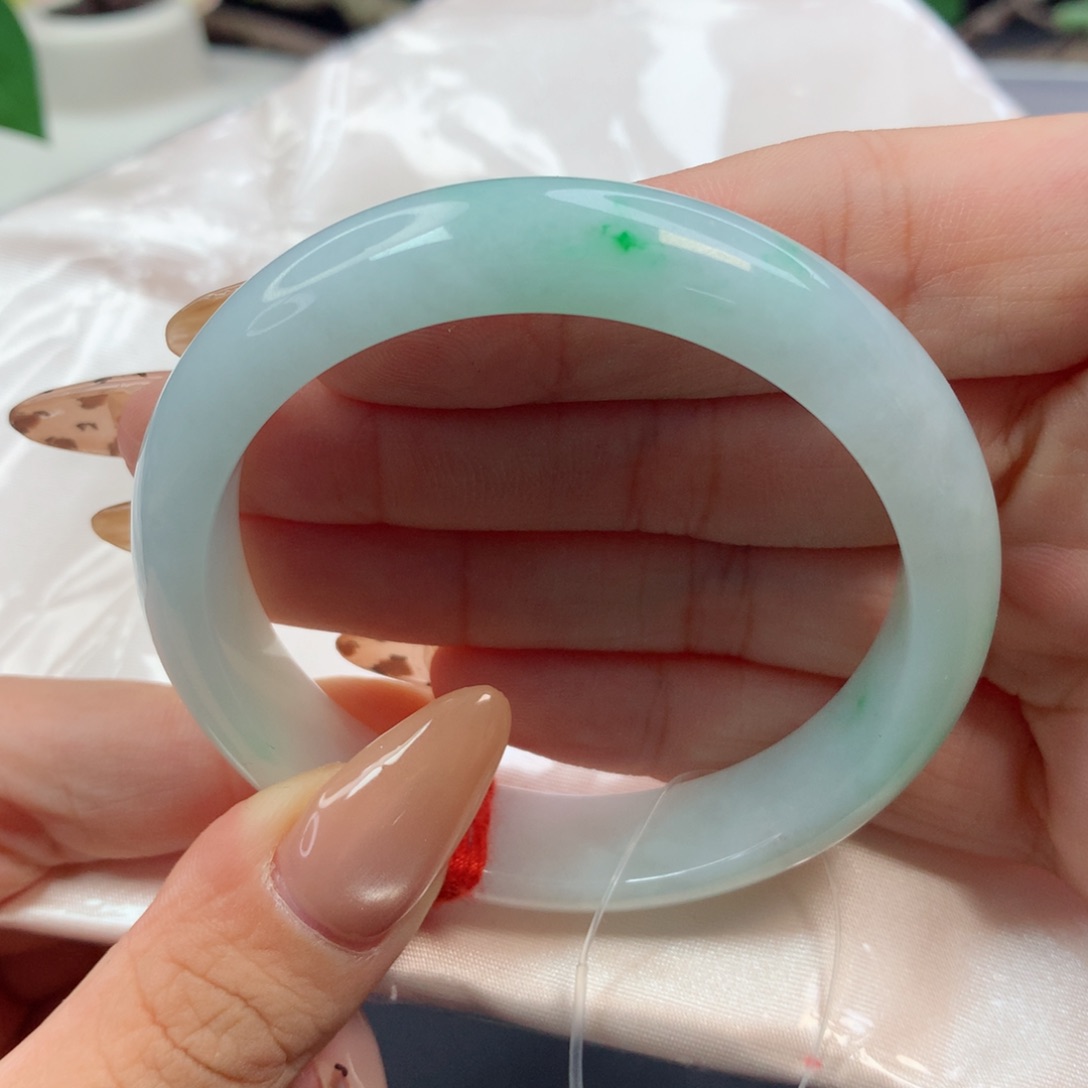未镶嵌手镯翡翠18