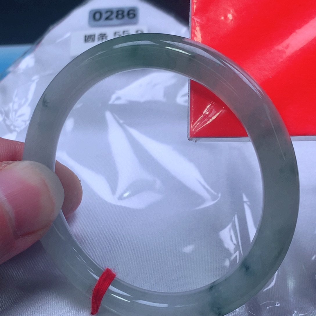 翡翠手镯未镶嵌0286号