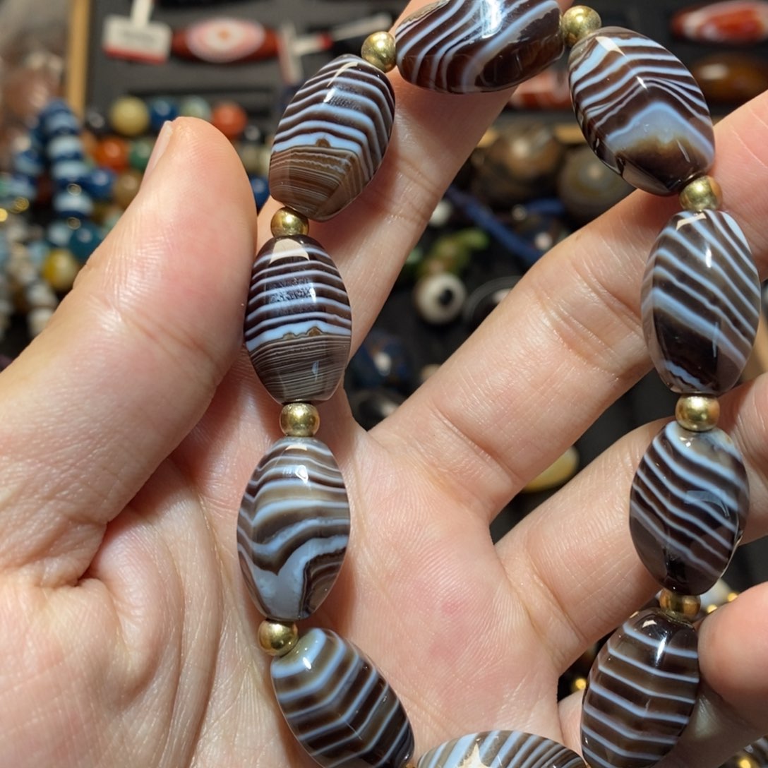 玛瑙/玉髓颈饰未镶嵌