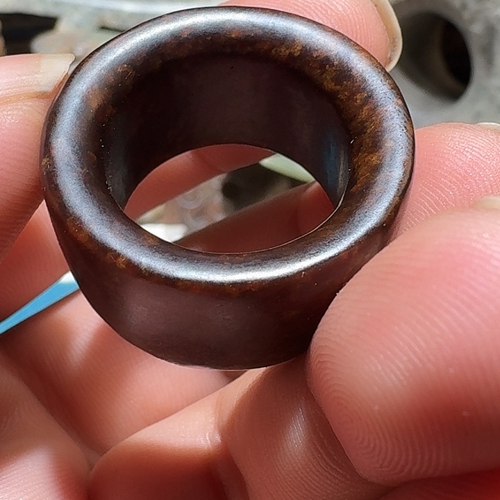 N***O和田玉（糖玉）未镶嵌颈饰